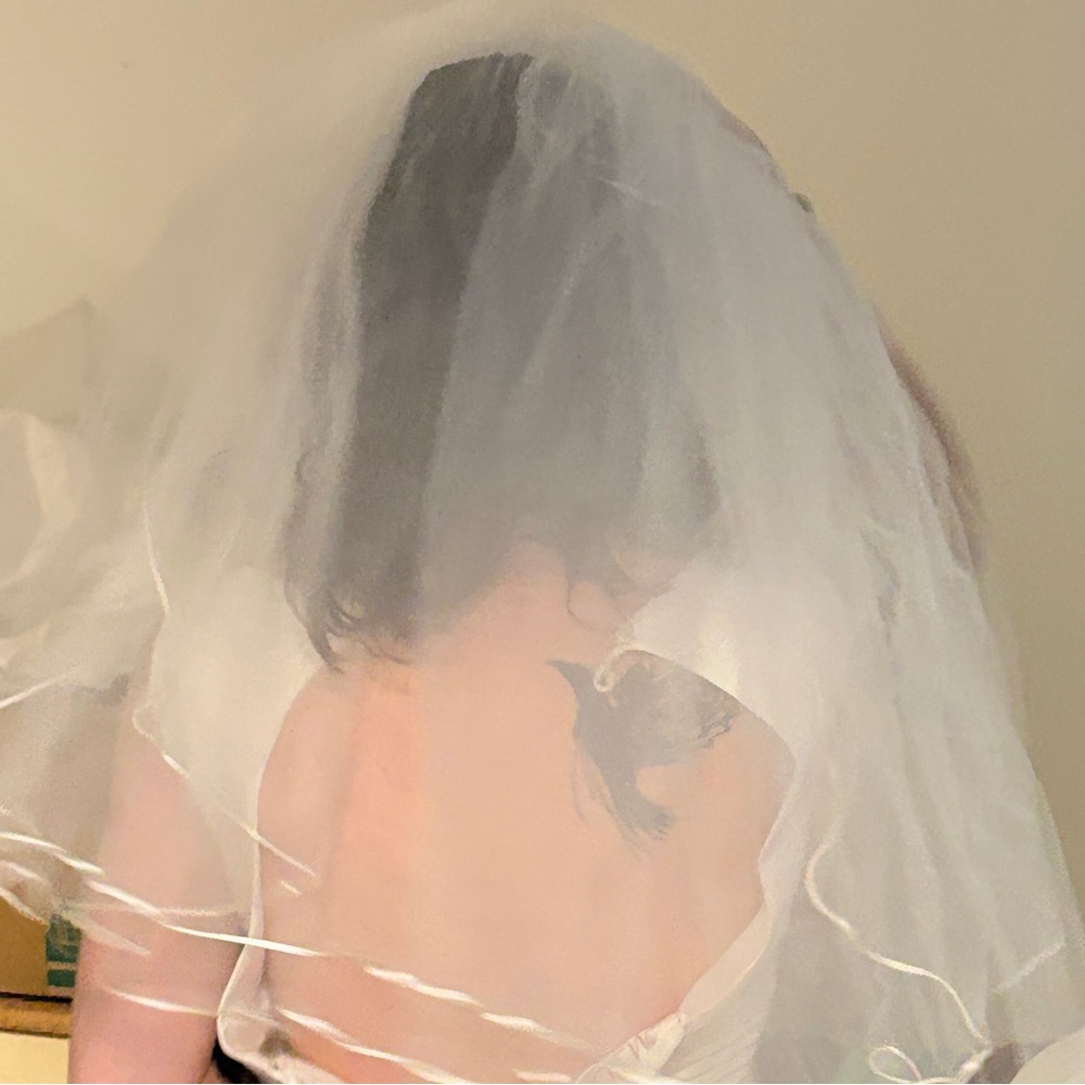 Elegant White Bridal Veil